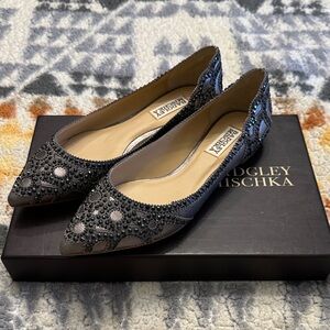 Badgley Mischka grey Embellished Flats